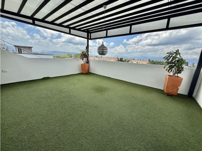 Casa de 5 alcobas en venta en Lagos Del Cacique, Bucaramanga, 503 m² · foto 13 de 20