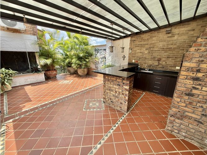 Casa de 5 alcobas en venta en Lagos Del Cacique, Bucaramanga, 503 m² · foto 14 de 20