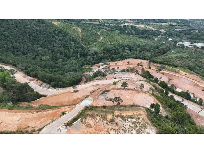 Lote en venta en Ruitoque, Girón · foto 4 de 8