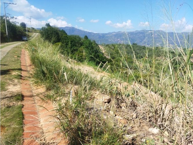 Lote en venta en Chocoita, Girón · foto 5 de 20