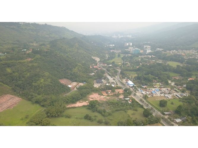 Lote en venta en Ruitoque, Piedecuesta, 19885 m² · foto 2 de 7