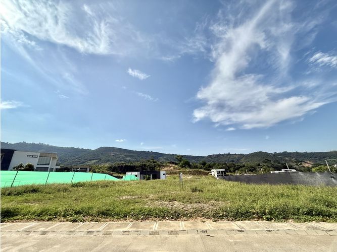 Lote en venta en Ruitoque Bajo, Girón · foto 5 de 10