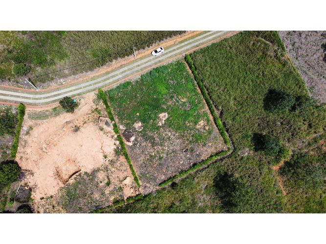 Lote en venta en Chocoita, Girón, 1102 m² · foto 3 de 24