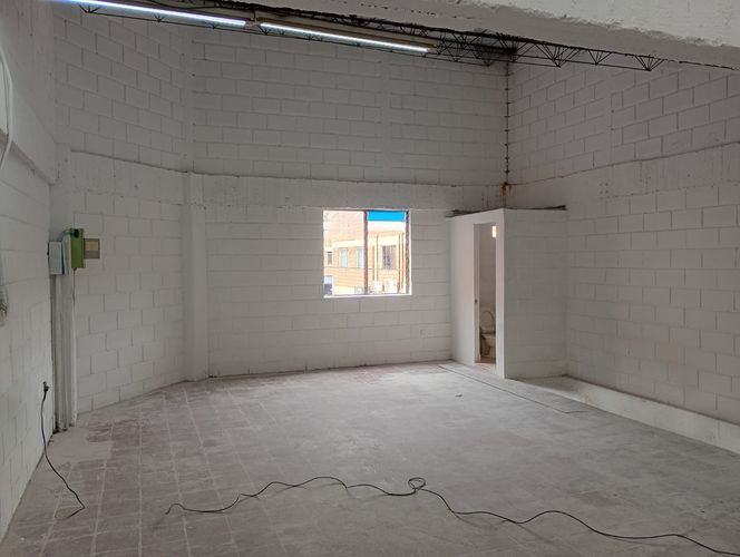 Bodega en arriendo en Cristo Rey, Medellín, 160 m² · foto 8 de 11