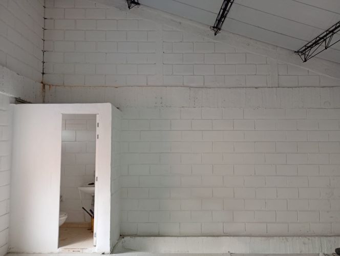Bodega en arriendo en Cristo Rey, Medellín, 160 m² · foto 3 de 11