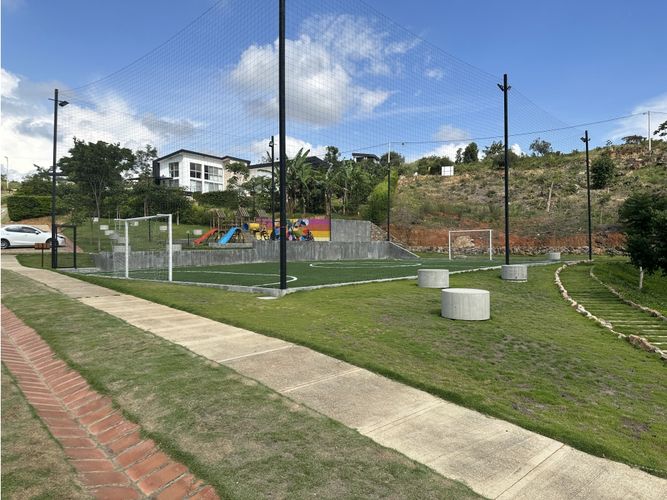 Lote en venta en Chocoita, Girón, 1102 m² · foto 16 de 24