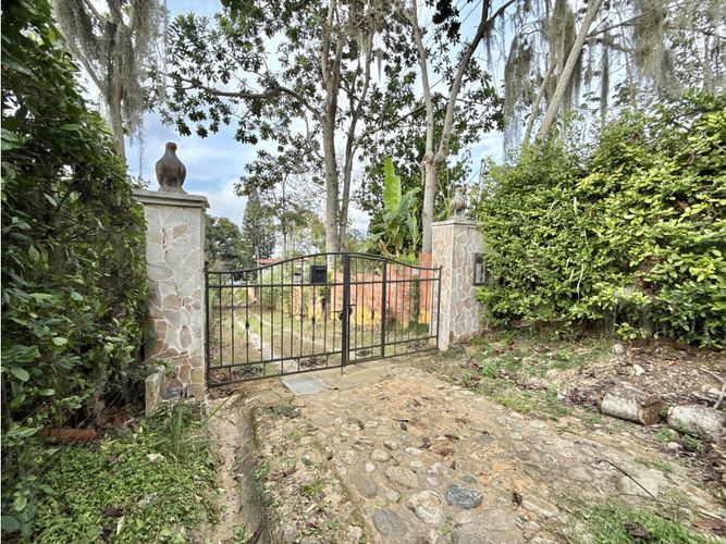 Casa de 6 alcobas en venta en Ruitoque, Girón, 49 m² · foto 2 de 20
