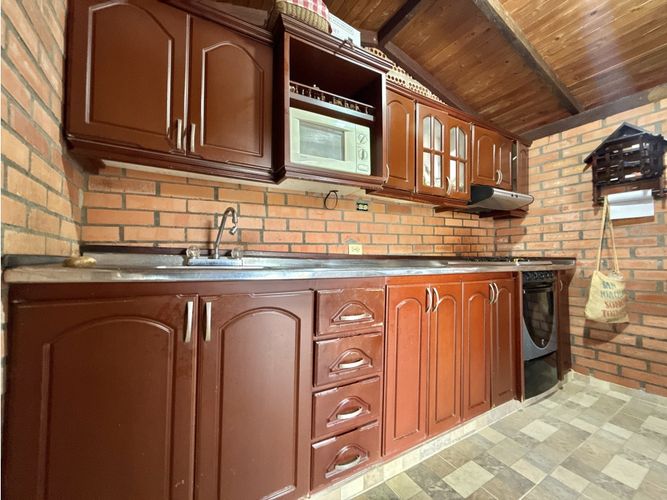 Casa de 6 alcobas en venta en Ruitoque, Girón, 49 m² · foto 3 de 20