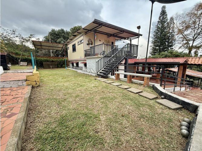 Casa de 6 alcobas en venta en Ruitoque, Girón, 49 m² · foto 9 de 20