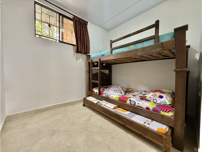 Casa de 6 alcobas en venta en Ruitoque, Girón, 49 m² · foto 13 de 20