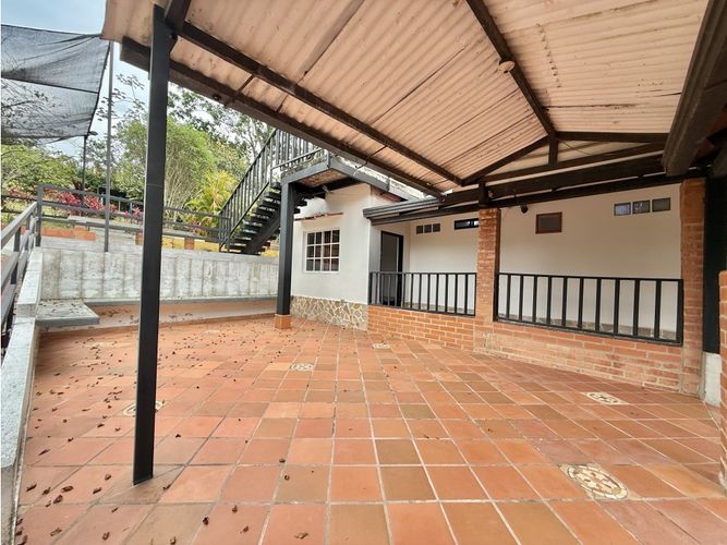 Casa de 6 alcobas en venta en Ruitoque, Girón, 49 m² · foto 14 de 20