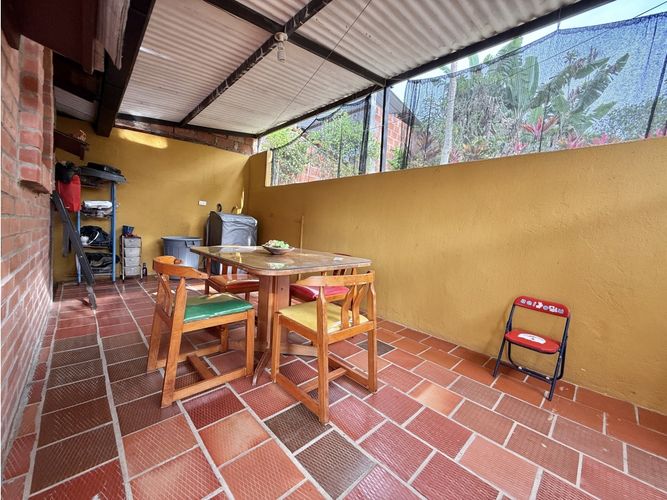 Casa de 6 alcobas en venta en Ruitoque, Girón, 49 m² · foto 15 de 20
