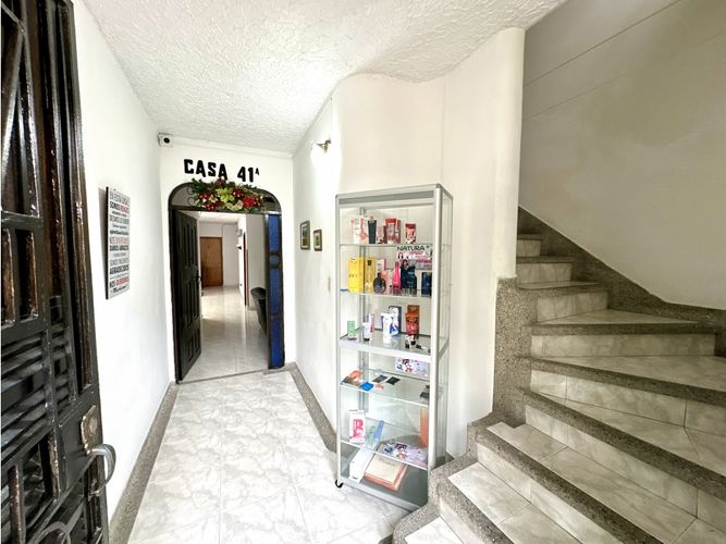 Casa de 11 alcobas en venta en Cabecera Del Llano, Bucaramanga, 500 m² · foto 7 de 24