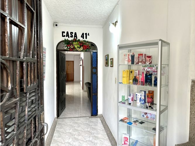 Casa de 11 alcobas en venta en Cabecera Del Llano, Bucaramanga, 500 m² · foto 8 de 24