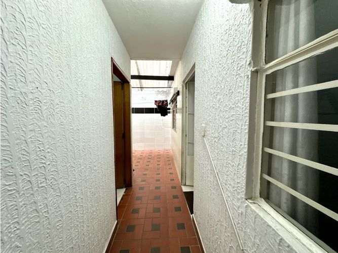 Casa de 11 alcobas en venta en Cabecera Del Llano, Bucaramanga, 500 m² · foto 12 de 24