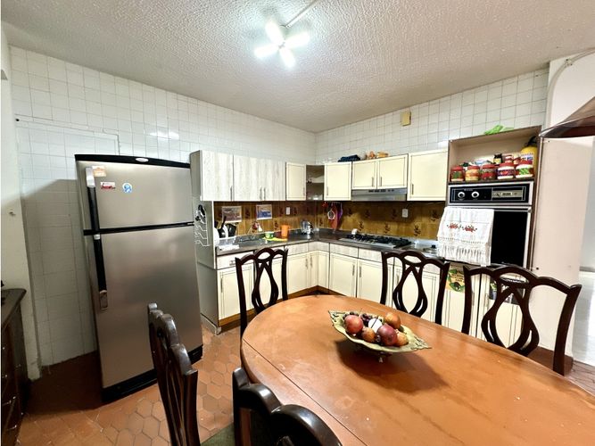 Casa de 11 alcobas en venta en Cabecera Del Llano, Bucaramanga, 500 m² · foto 15 de 24