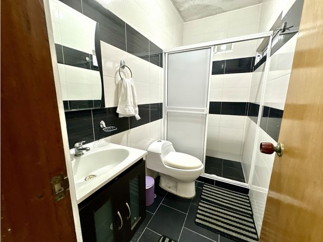 Casa de 11 alcobas en venta en Cabecera Del Llano, Bucaramanga, 500 m² · foto 21 de 24