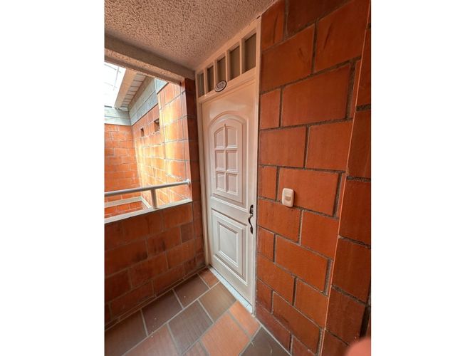 Apartamento de 3 alcobas en venta en Urbanizacion Monteverdi, Girón, 50 m² · foto 4 de 20