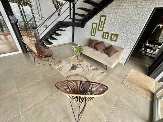 Apartamento de 2 alcobas en venta en Ruitoque, Girón, 156 m² · foto 8 de 24