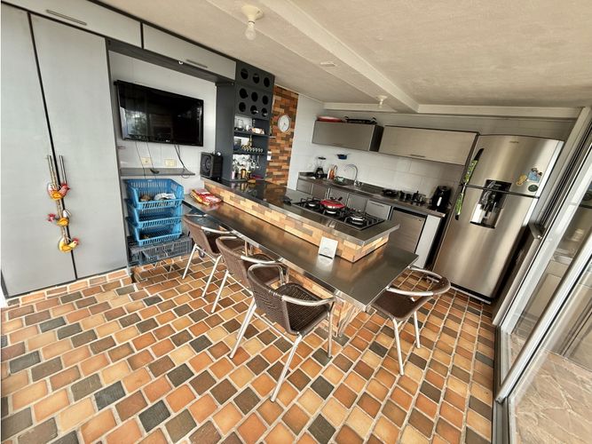 Apartamento de 2 alcobas en venta en Ruitoque, Girón, 156 m² · foto 9 de 24