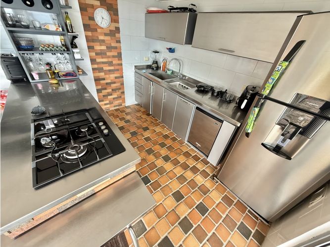 Apartamento de 2 alcobas en venta en Ruitoque, Girón, 156 m² · foto 13 de 24