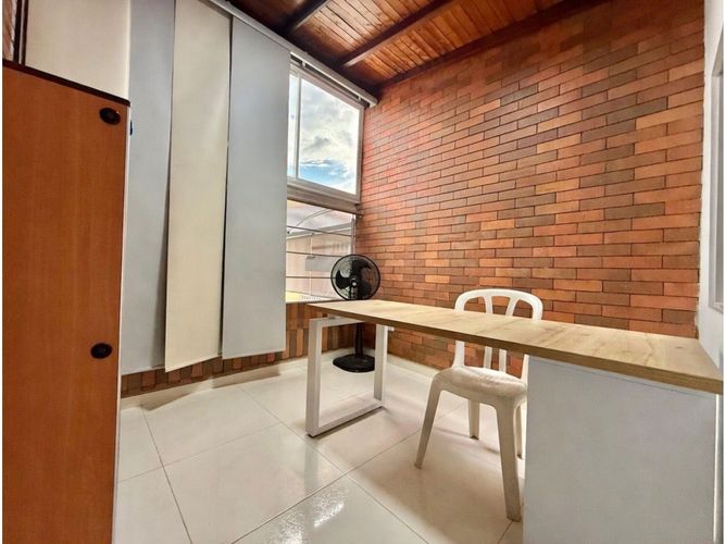Casa de 5 alcobas en venta en Palomitas Del Progreso, Floridablanca, 296 m² · foto 8 de 20