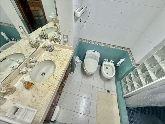 Apartamento de 4 alcobas en venta en Cabecera Del Llano, Bucaramanga, 281 m² · foto 13 de 20