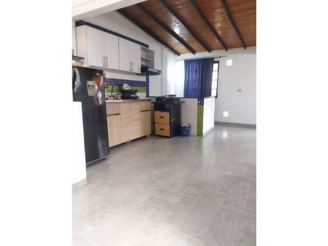 Casa de 4 alcobas en venta en Brisas Del Rio, Girón, 132 m² · foto 14 de 19