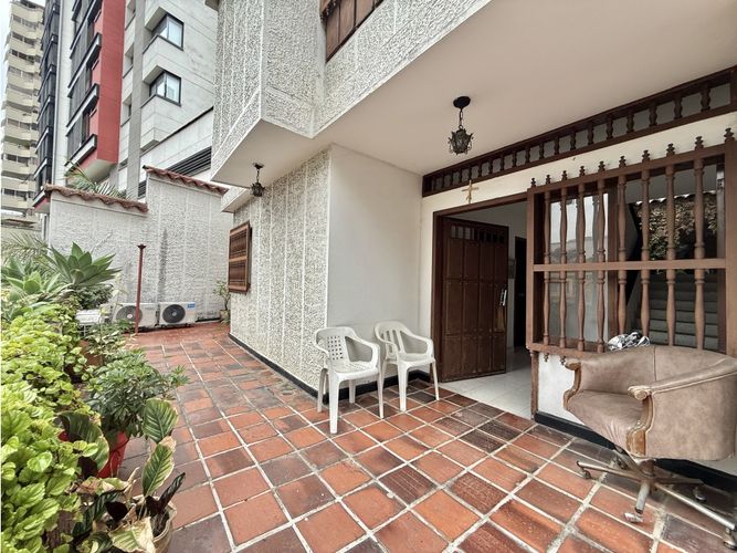 Casa de 7 alcobas en venta en Cabecera Del Llano, Bucaramanga, 500 m² · foto 4 de 19