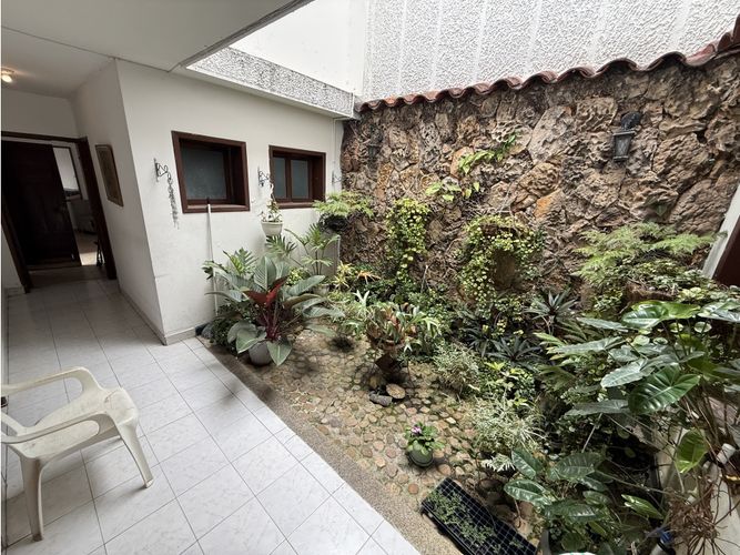 Casa de 7 alcobas en venta en Cabecera Del Llano, Bucaramanga, 500 m² · foto 11 de 19