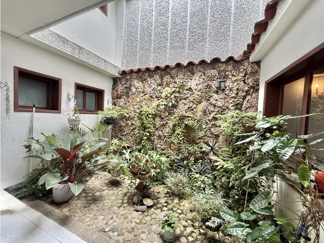 Casa de 7 alcobas en venta en Cabecera Del Llano, Bucaramanga, 500 m² · foto 13 de 19