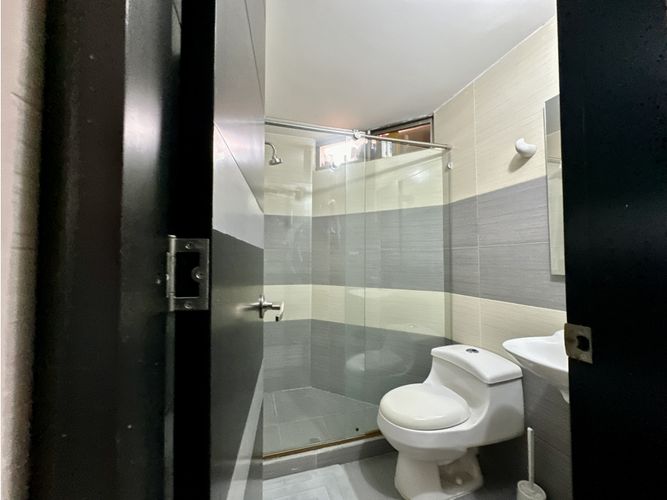 Casa de 6 alcobas en venta en Cn. Menzuly Campestre, Piedecuesta, 866 m² · foto 16 de 24
