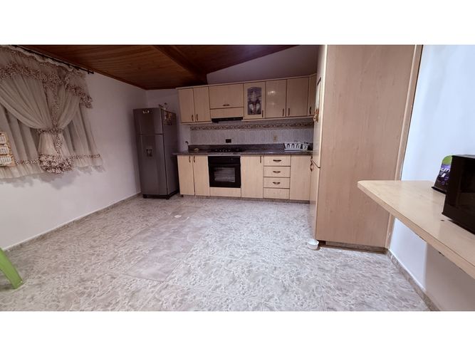 Casa de 5 alcobas en venta en Bolarqui, Bucaramanga, 169 m² · foto 4 de 15
