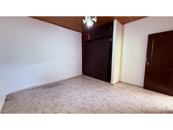 Casa de 5 alcobas en venta en Bolarqui, Bucaramanga, 169 m² · foto 9 de 15