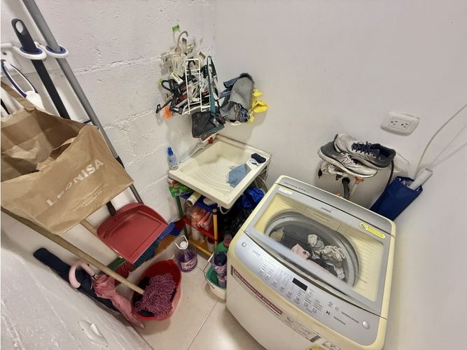 Apartamento de 3 alcobas en venta en Prados De Cataluña, Girón, 59 m² · foto 4 de 19