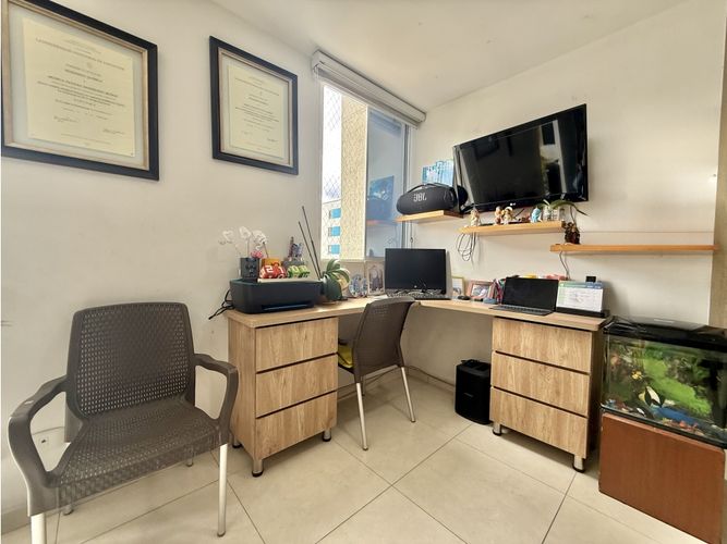 Apartamento de 3 alcobas en venta en Prados De Cataluña, Girón, 59 m² · foto 5 de 19