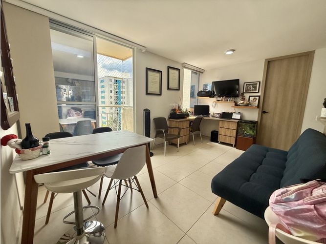 Apartamento de 3 alcobas en venta en Prados De Cataluña, Girón, 59 m² · foto 7 de 19
