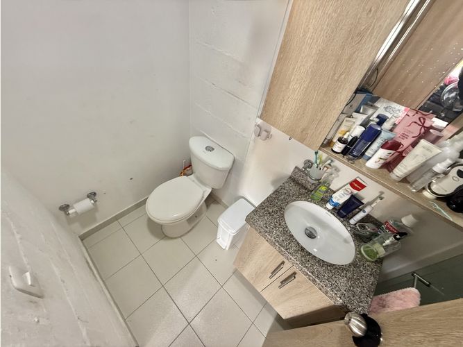 Apartamento de 3 alcobas en venta en Prados De Cataluña, Girón, 59 m² · foto 9 de 19
