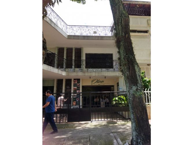 Casa de 11 alcobas en venta en San Alonso, Bucaramanga, 423 m² · foto 2 de 24