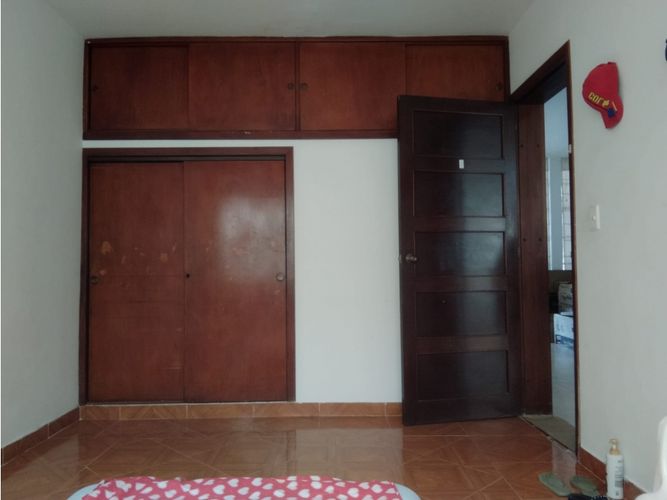 Casa de 11 alcobas en venta en San Alonso, Bucaramanga, 423 m² · foto 4 de 24