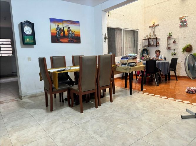 Casa de 11 alcobas en venta en San Alonso, Bucaramanga, 423 m² · foto 8 de 24