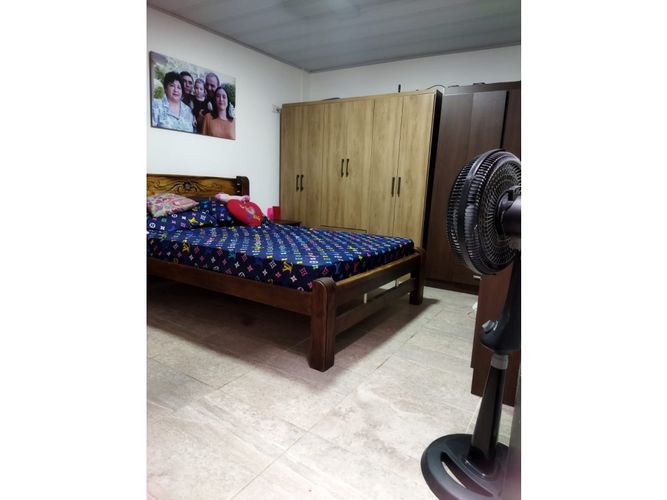 Casa de 11 alcobas en venta en San Alonso, Bucaramanga, 423 m² · foto 9 de 24