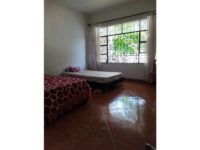 Casa de 11 alcobas en venta en San Alonso, Bucaramanga, 423 m² · foto 16 de 24