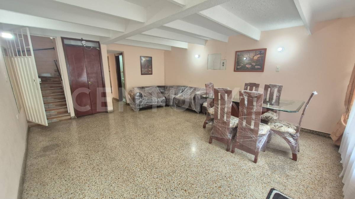 Casa en venta en Roma, Bogotá · foto 2 de 16