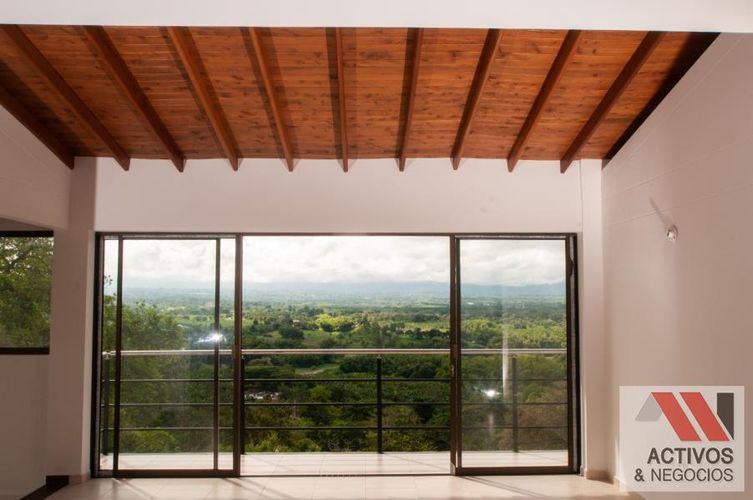 Casa de 3 alcobas en venta en La Horcona, Armenia, 252 m² · foto 12 de 24