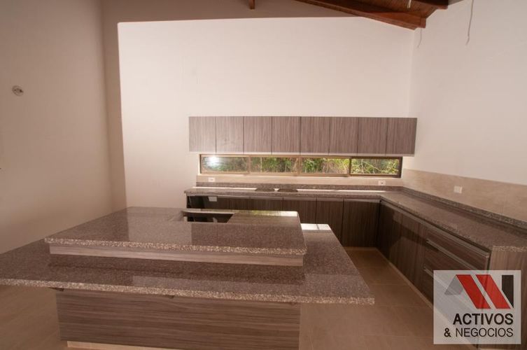 Casa de 3 alcobas en venta en La Horcona, Armenia, 252 m² · foto 22 de 24