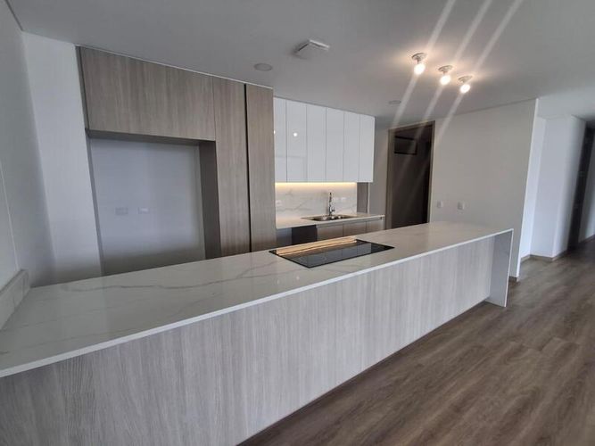 Apartamento de 3 alcobas en arriendo en Sajonia, Rionegro, 166 m² · foto 5 de 21