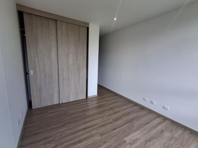 Apartamento de 3 alcobas en arriendo en Sajonia, Rionegro, 166 m² · foto 9 de 21
