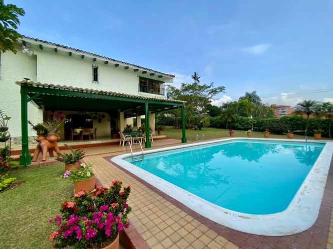 Casa de 5 alcobas en venta en Ciudad Jardin, Cali, 527 m² · foto 16 de 17