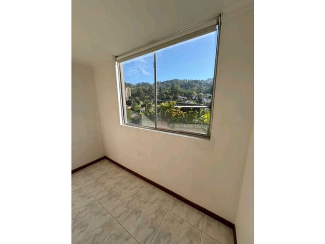 Apartamento de 4 alcobas en arriendo en Altos Del Poblado, Medellín, 150 m² · foto 7 de 10